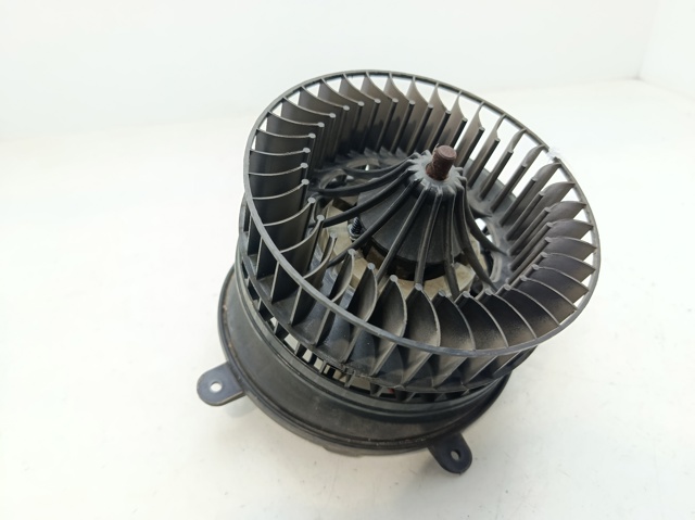 Comprar  CLK  C208