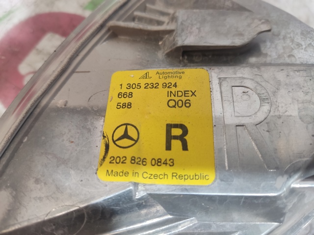 Pisca-pisca direito 2028260843 MERCEDES