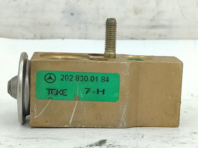 2028300184 Mercedes