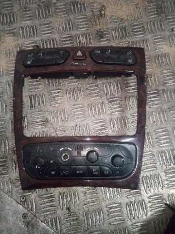 Painel de instrumentos (quadro de instrumentos) 2035401848 MERCEDES