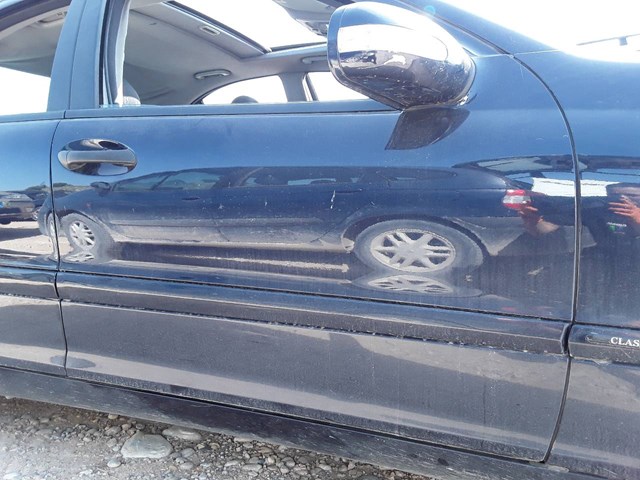 Porta dianteira direita 2037200205 MERCEDES
