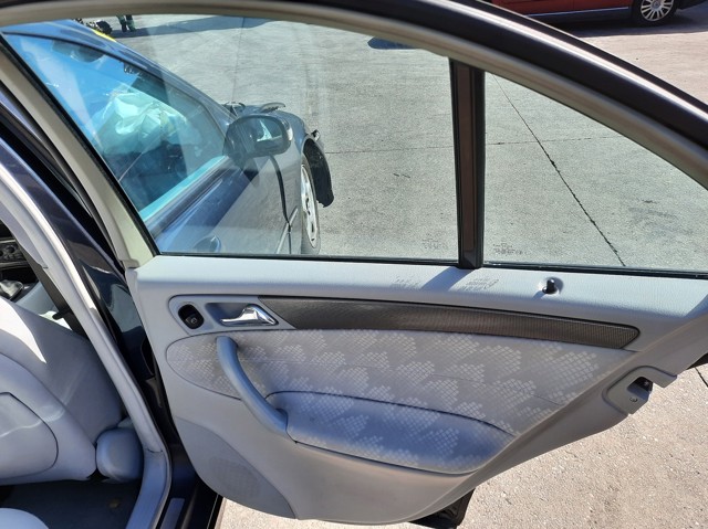 2037300446 Mercedes
