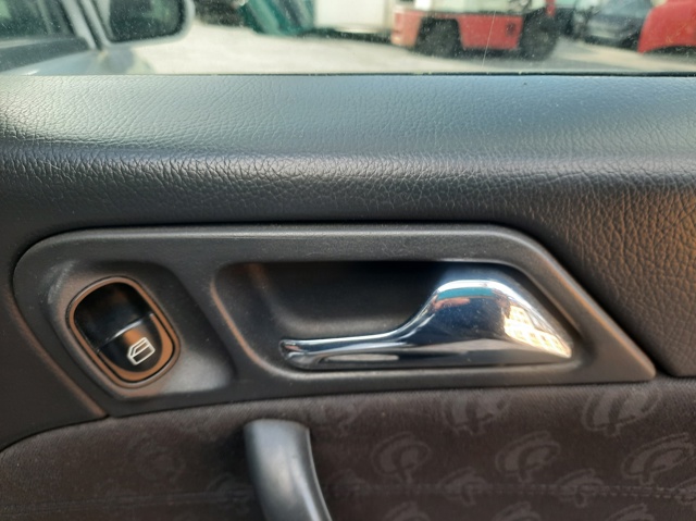 2038200210 Mercedes