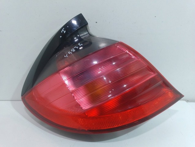 Lanterna traseira esquerda 2038200564 MERCEDES