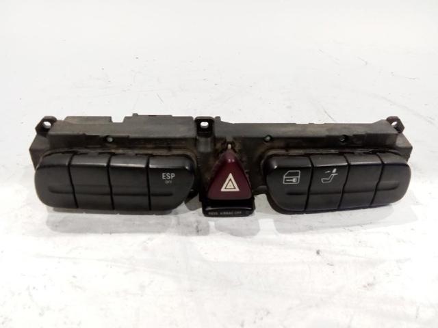 2038215679 Mercedes