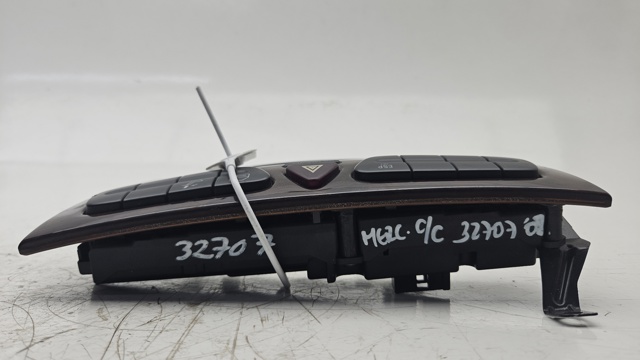 2038215679 Mercedes