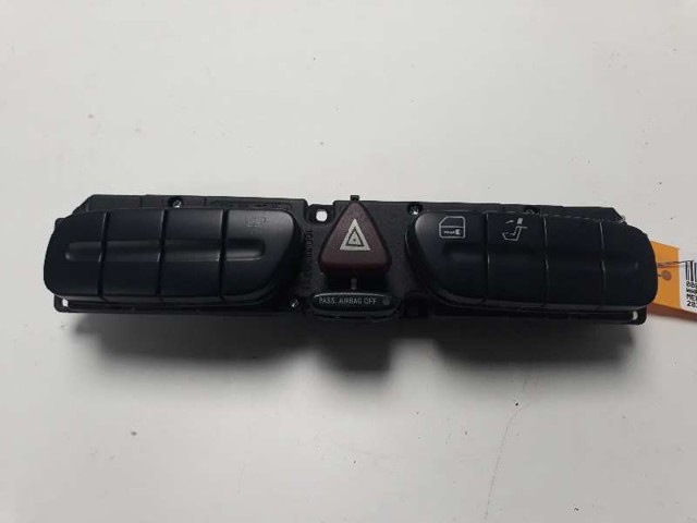 2038215679 Mercedes