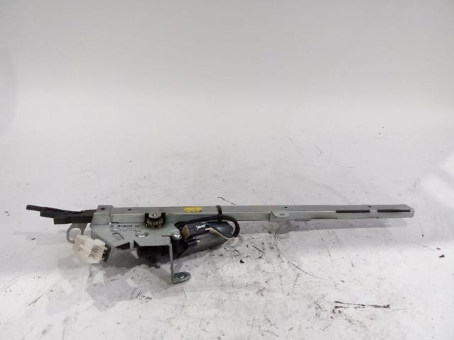 2038600282 Mercedes