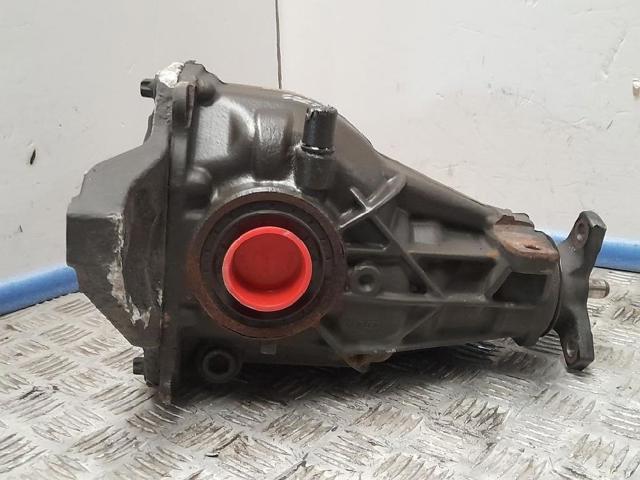 Tampa de redutor traseiro 2043510308 MERCEDES