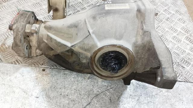 Tampa de redutor traseiro 2043510408 MERCEDES