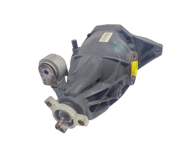 Tampa de redutor traseiro 2043510408 MERCEDES