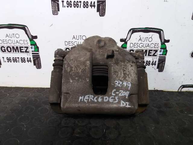 Suporte do freio dianteiro esquerdo 2044212181 MERCEDES