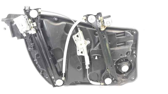 Suporte de maçaneta externa da porta de portas direitas 2047601634 MERCEDES