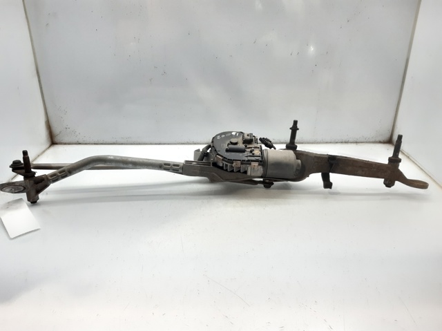 2048201040 Mercedes