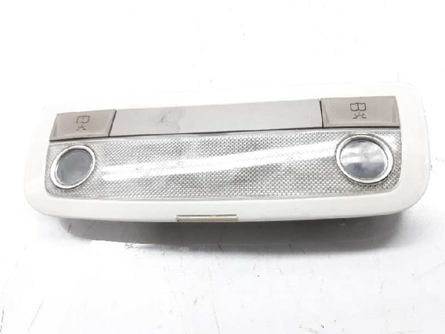 Quebra-luz traseiro de iluminação de salão (de cabina) 20482049019051 MERCEDES