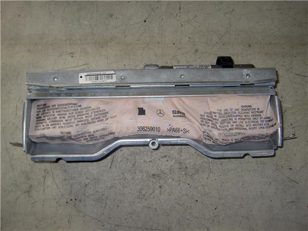 Cinto de segurança (AIRBAG) de condutor, de proteção de joelhos 2048601902 MERCEDES