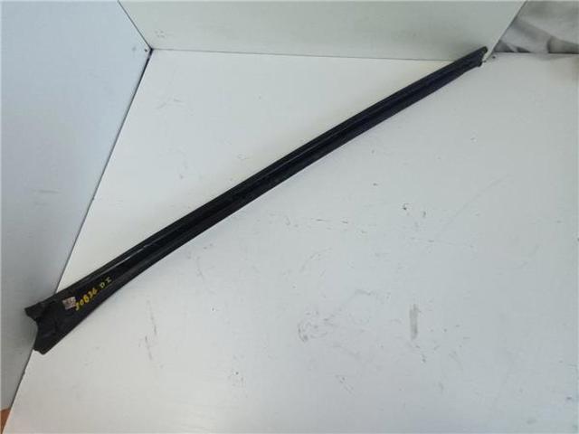 Moldura do teto esquerda 2056900182 MERCEDES
