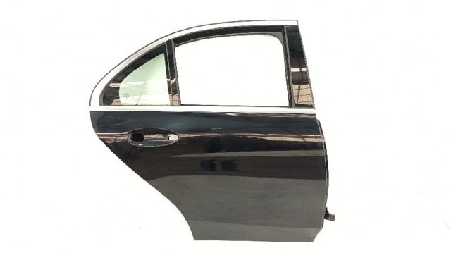 Porta traseira direita 205730020564 MERCEDES