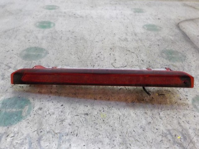 Sinal de parada traseiro adicional para Ford C-Max CB7