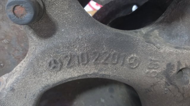 2102201 Mercedes