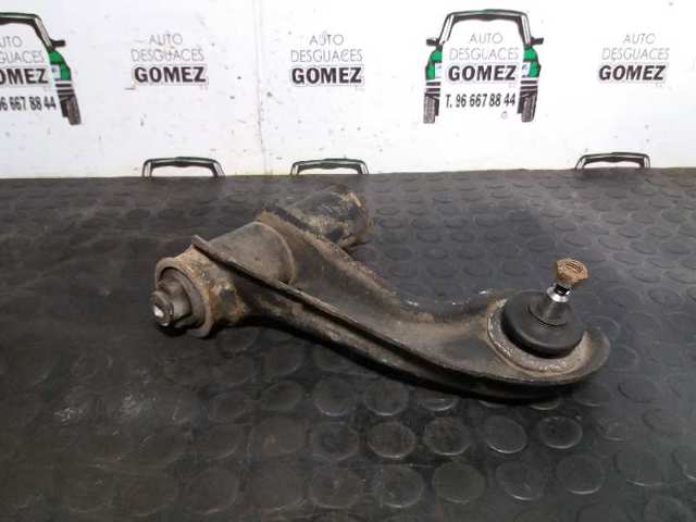 Braço oscilante superior esquerdo de suspensão dianteira 2103308707 MERCEDES