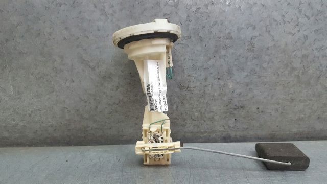 Sensor do nível de combustível no tanque Mercedes E S210 ao melhor preço