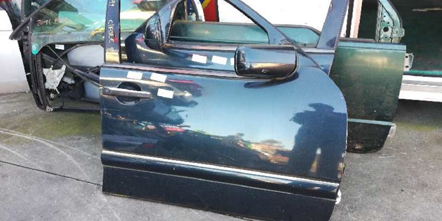 210720160528 Mercedes