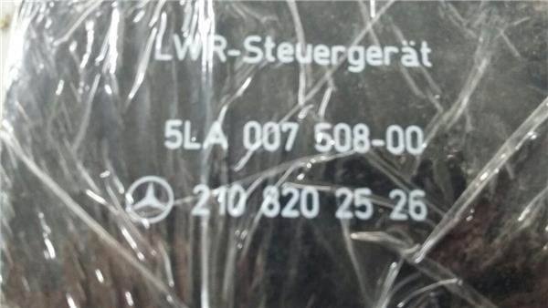 Módulo de direção (Centralina eletrônica) das luzes 2108202526 MERCEDES
