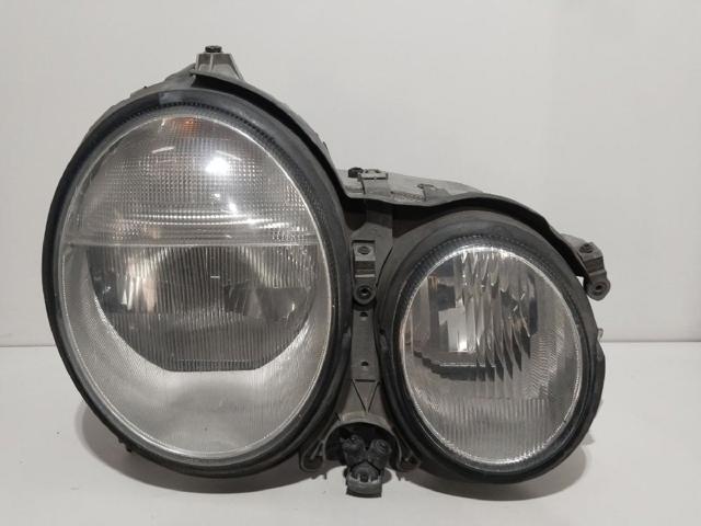 Luz direita 2108204061 MERCEDES