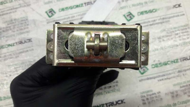 Limitador traseiro de abertura de porta 2117300116 MERCEDES
