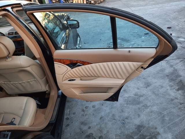 211730020528 Mercedes