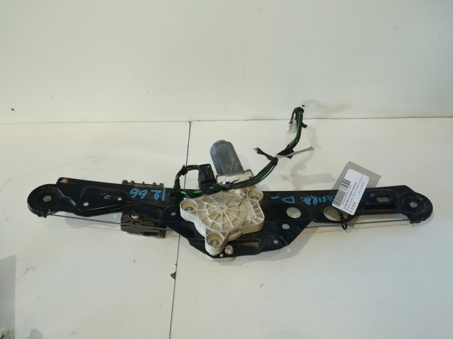 Motor de acionamento de vidro da porta traseira direita 2118202442 MERCEDES