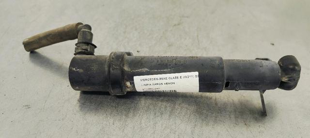 Injetor de fluido para lavador da luz dianteira esquerda 2118600547 MERCEDES