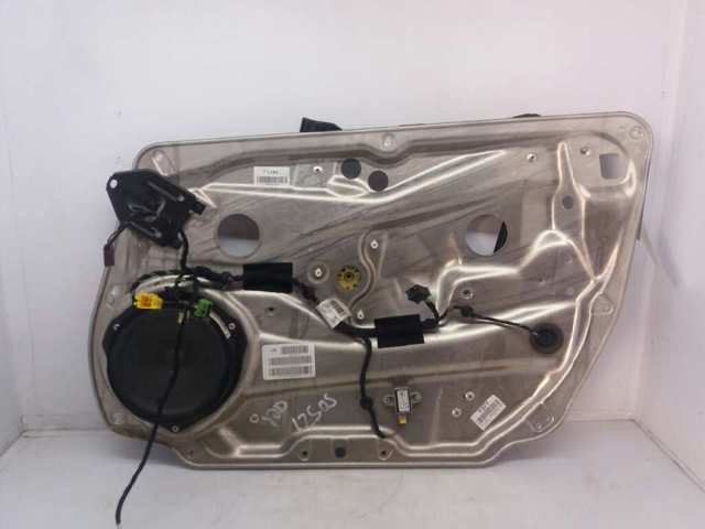 2127201679 Mercedes