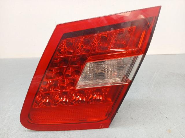 Lanterna traseira direita interna 212906025864 MERCEDES