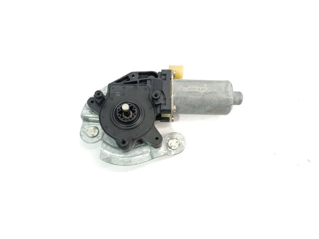 Motor de acionamento de vidro da porta dianteira direita 2129066702 MERCEDES