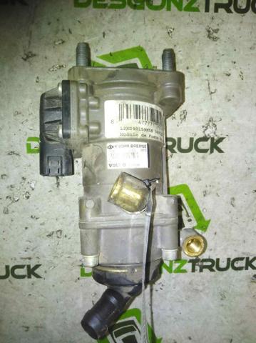 Válvula do freio de pie (TRUCK) 21390585 VOLVO