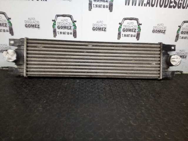 Radiador de esfriamento de motor 2141000QAA RENAULT