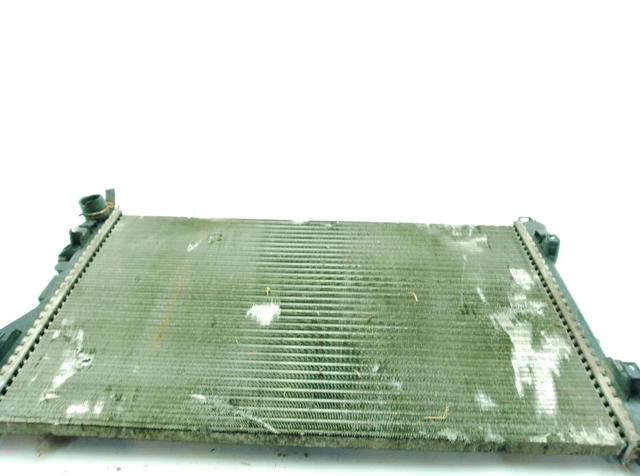 Radiador de esfriamento de motor 214101169R RENAULT
