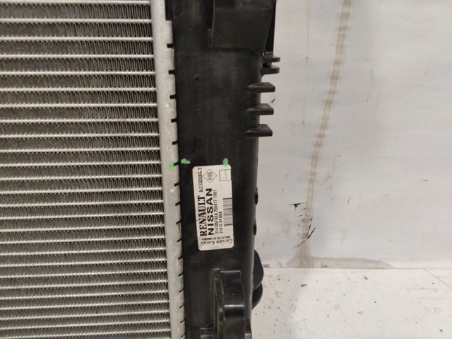 Radiador de esfriamento de motor 214105FA0A NISSAN