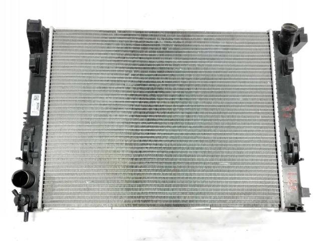 Radiador de esfriamento de motor 214105FA0B NISSAN