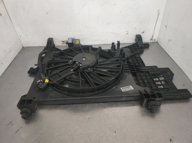 Difusor do radiador de esfriamento, montado com motor e roda de aletas 214819914R RENAULT