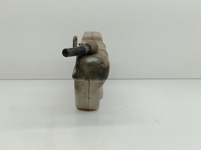 Tanque de expansão do sistema de esfriamento 217107F410 NISSAN