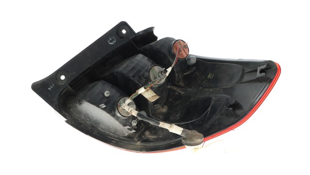 Lanterna traseira direita 22016684 SUZUKI