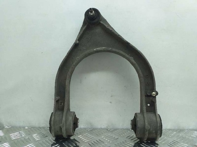 Braço oscilante superior direito de suspensão dianteira 2203309407 MERCEDES