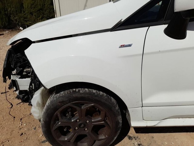 Pára-lama dianteiro esquerdo 2205421 FORD