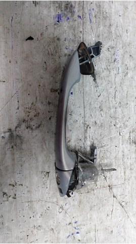 Maçaneta externa dianteira/traseira da porta esquerda 22076011709960 MERCEDES