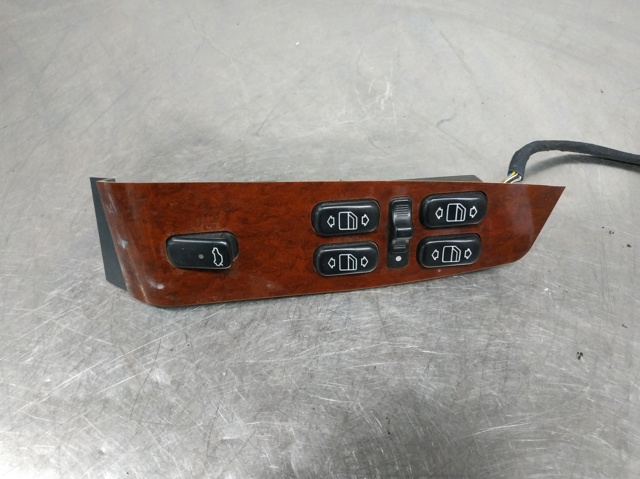 2208201010 Mercedes