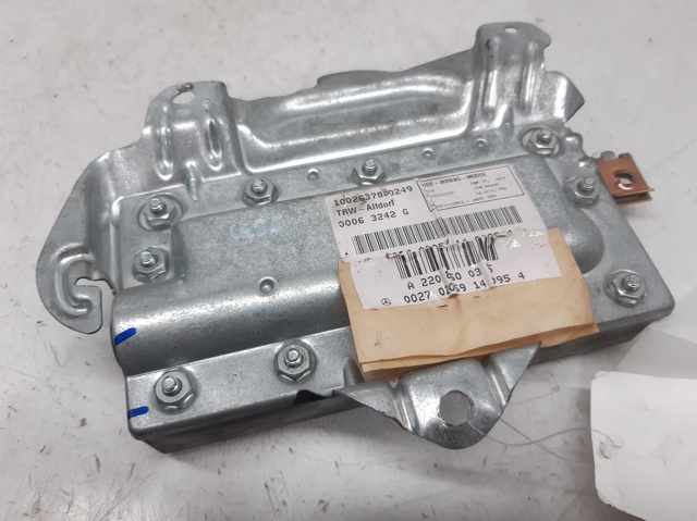 Cinto de segurança (AIRBAG) da porta dianteira esquerda 2208600305 MERCEDES
