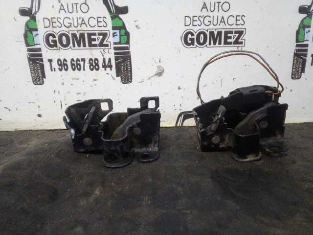 Fecho da capota 2208800060 MERCEDES